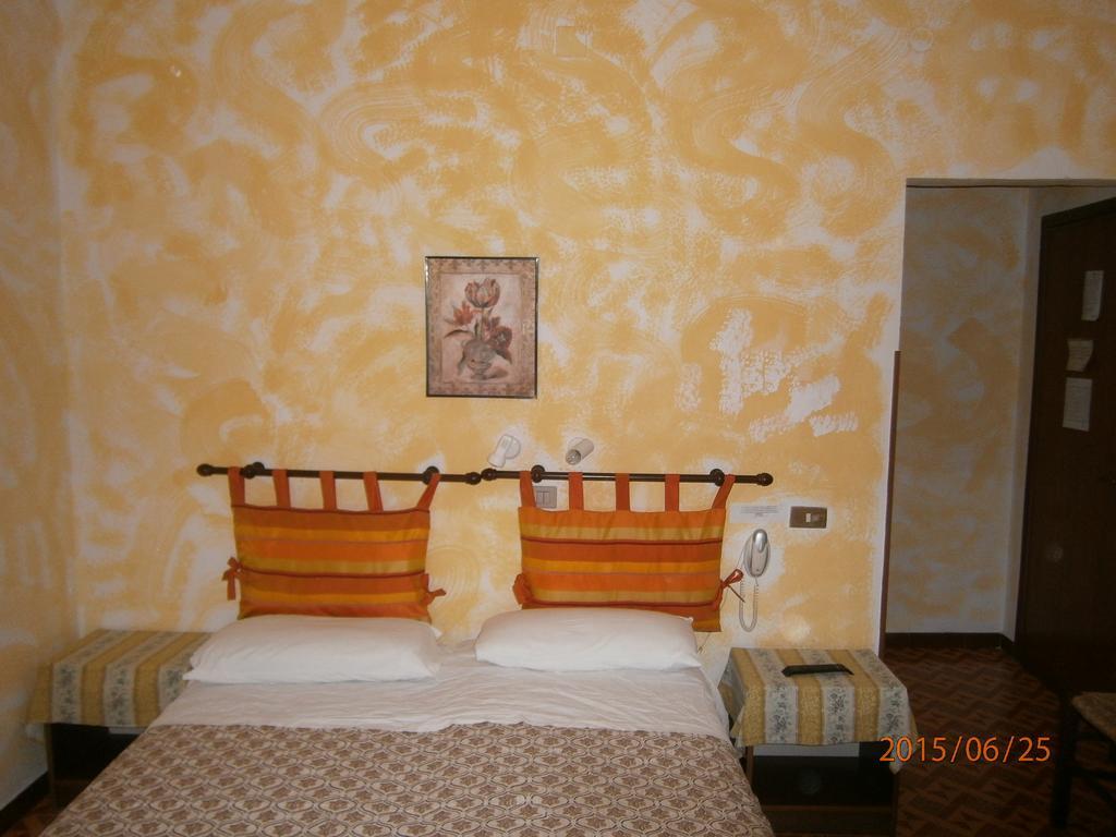 Albergo Il Cantuccio Bolano Szoba fotó