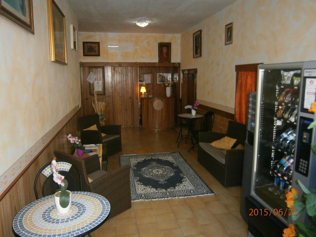 Albergo Il Cantuccio Bolano Kültér fotó